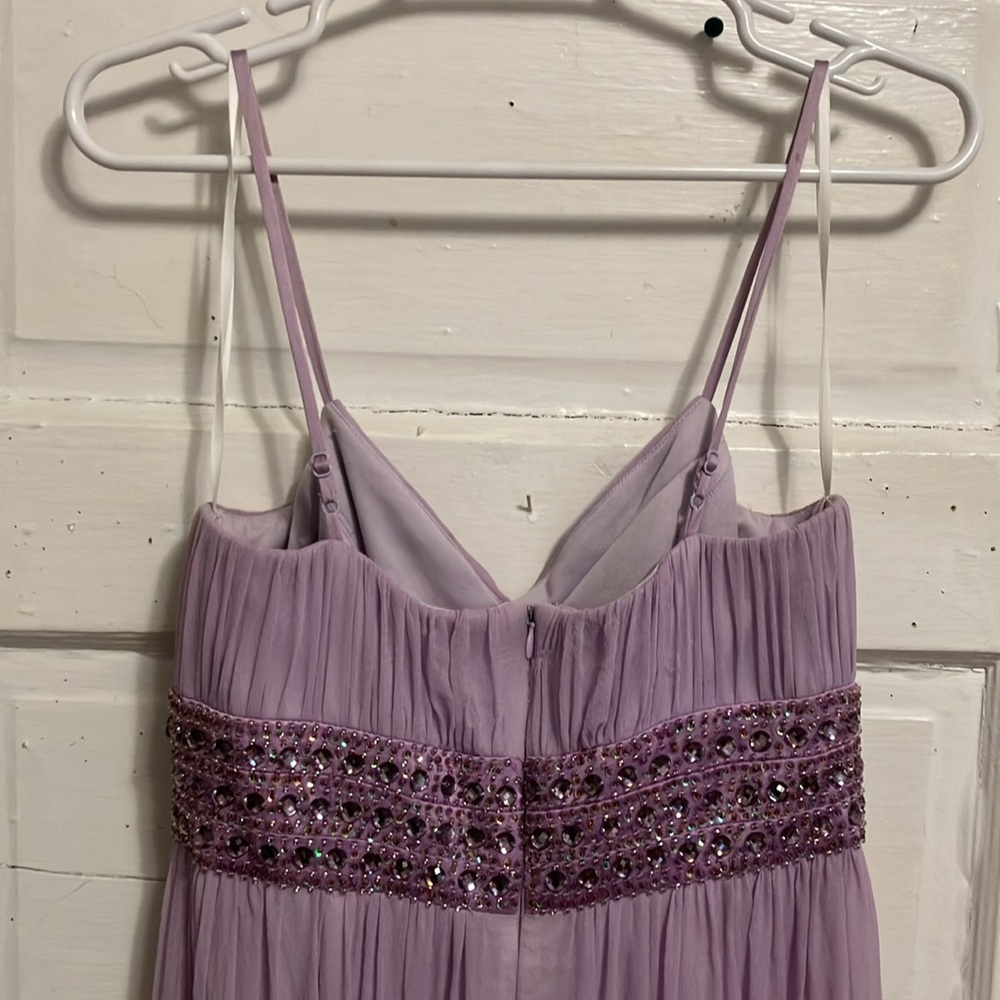 Like new ! 100% silk chiffon , lilac color dress with beaded embellishments. - Picture 6 of 15
